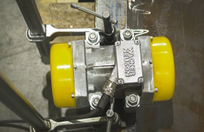 Technológie / Vibračné znižovanie pnutia