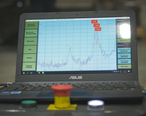 Vibračné znižovanie pnutia